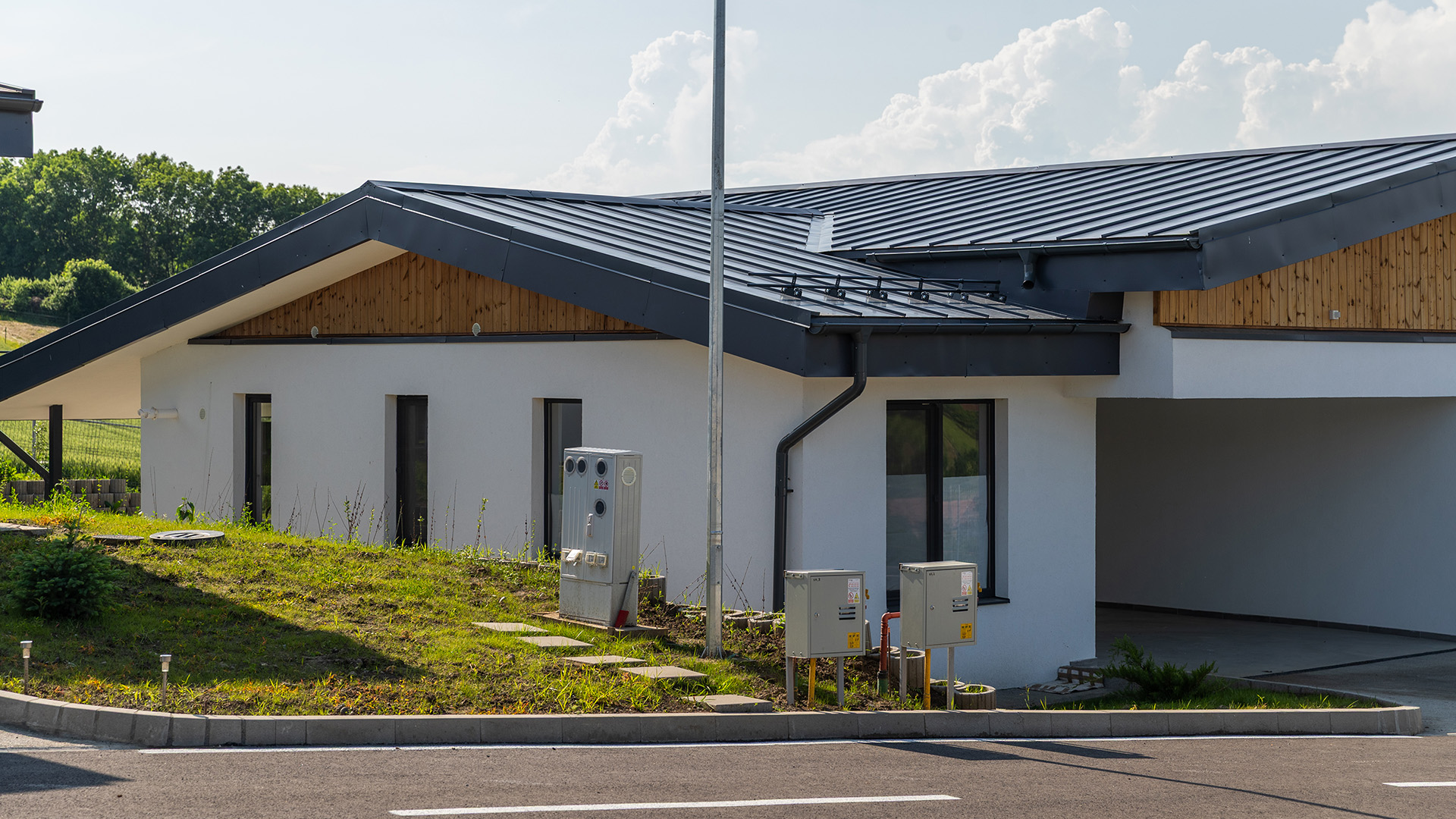 Retro 7024mat senior village 6