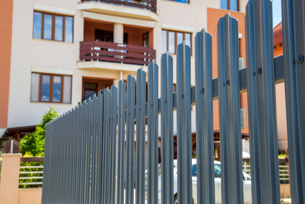 Sipcă de gard culoare gri grafit Ral 7024
